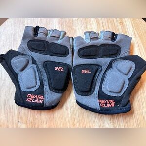 Pearl Izumi women’s cycling gloves size medium